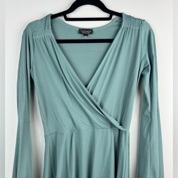 Topshop Elegant Long Sleeve Dress in Mint - Picture 2 of 11